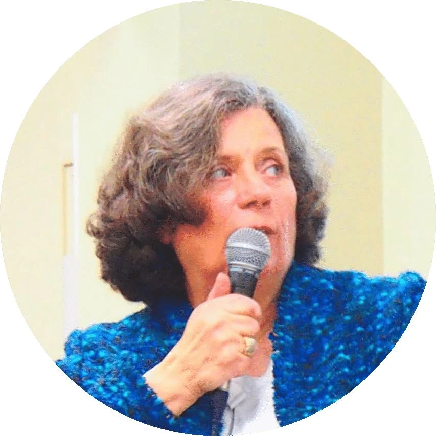 Cath-conf-regard-droite